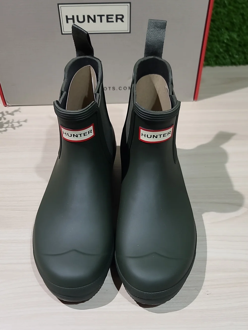 Hunter Men's Original Chelsea Rain Boots / Dark Olive US 9 NEW